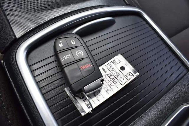 2016 Dodge charger - Image 4