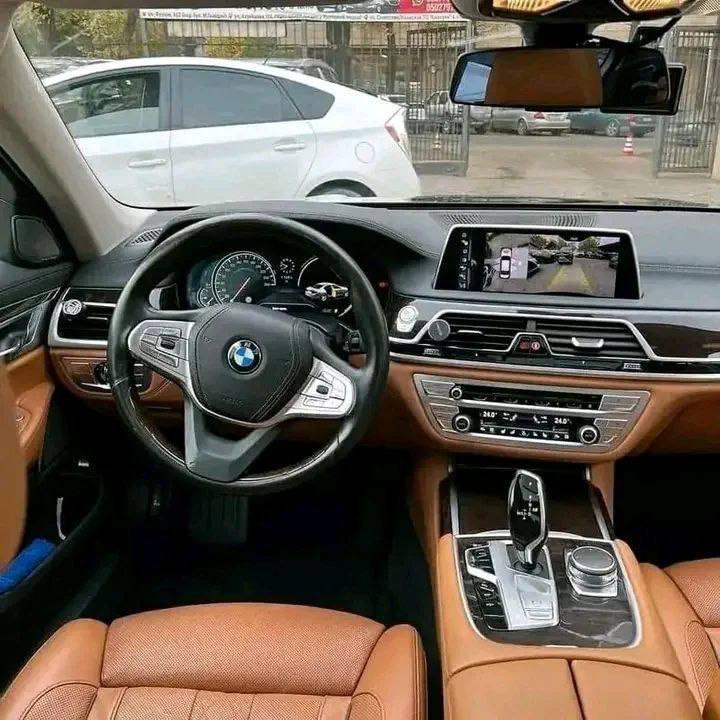 2016 BMW 740 Id XDrive - Image 3