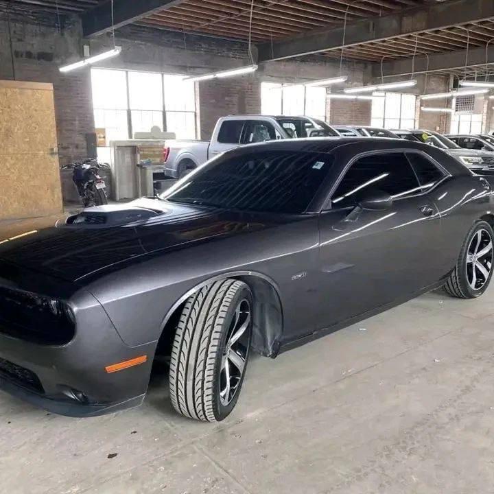 2016 Dodge Challenger RT - Image 3