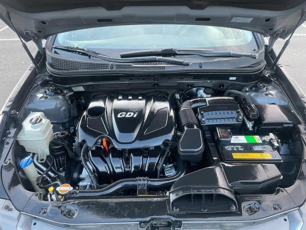 2011 Hyundai Sonata GLS - Image 3