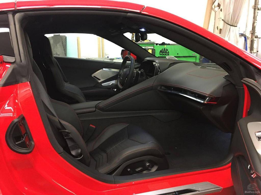 Chevrolet Corvette Stingray 3Lt 2020 Red 6.2L V8 - Image 2