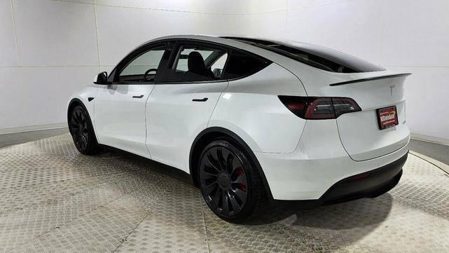 2022 Tesla Model Y Performance 6,780 mi. - Image 3