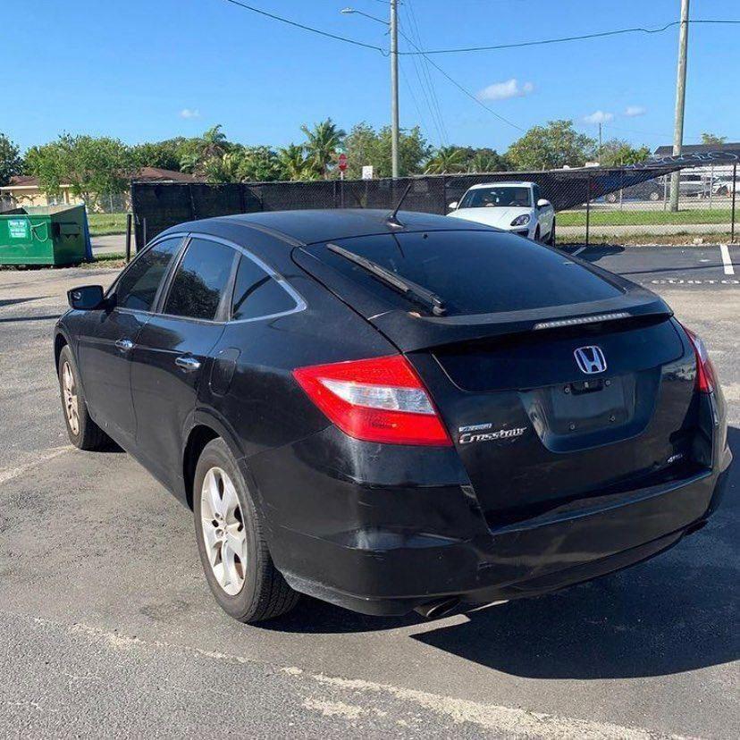 Honda Accord Crosstour - Image 2